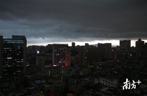 刚刚，东莞发布暴雨红色预警！涉及这些镇街|暴雨|台风|东莞市_新浪新闻