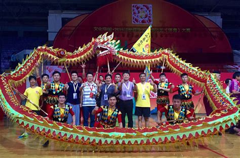 喜报：我校舞龙队荣获上海市第五届学生龙文化全能赛自选套路一等奖、传统套路二等奖！