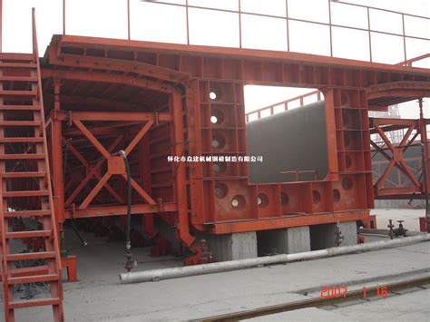 桥梁钢模板厂家教你怎样轻松解决桥梁钢模板安装问题 - 武汉汉江金属钢模有限责任公司
