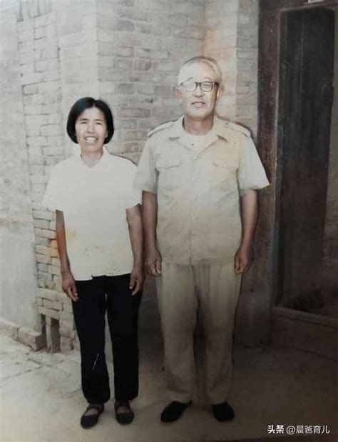 80岁老奶奶手写三页表扬信，感谢这位杭州的哥！-杭州新闻中心-杭州网