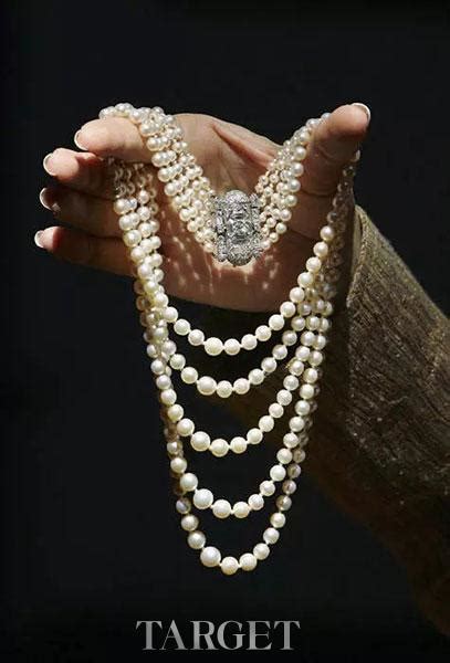 珠宝销售：专业第一，优势和亮点第二，服务第三