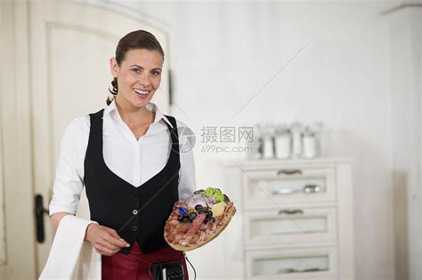 酒店前台微笑的女服务员高清图片_日常生活_图片114