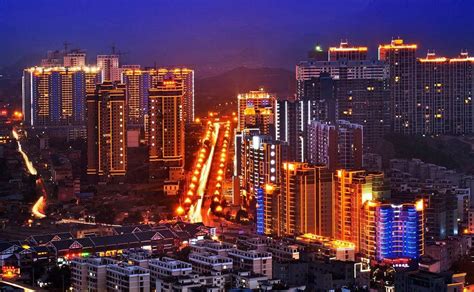 贵州“最争气”的城市，有“中国最美城市”之称，却只是座 ...