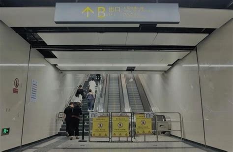 成都地铁人民北路站微整容：新建B口开通、卫生间升级_四川在线