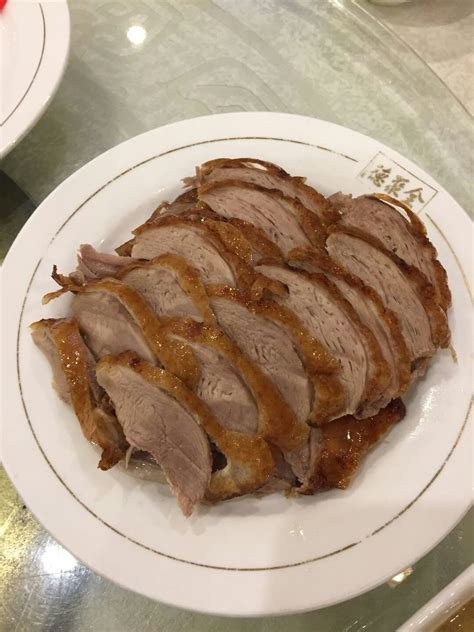北京全聚德的烤鸭多少钱一只？外卖吗？-