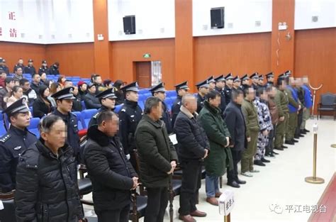 义乌警方公开处理涉恶团伙 13名成员被刑拘_凤凰网