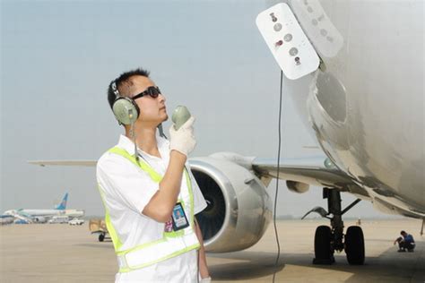 天津机场地勤部奋战除冰季，维保待冬来 – 中国民用航空网