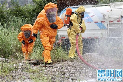 贵州印江11名学生遭遇山体滑坡 3人遇难_凤凰网资讯_凤凰网