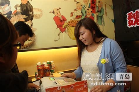 山东平度：90后女孩创办中式快餐店 年卖6万份_青岛频道_凤凰网
