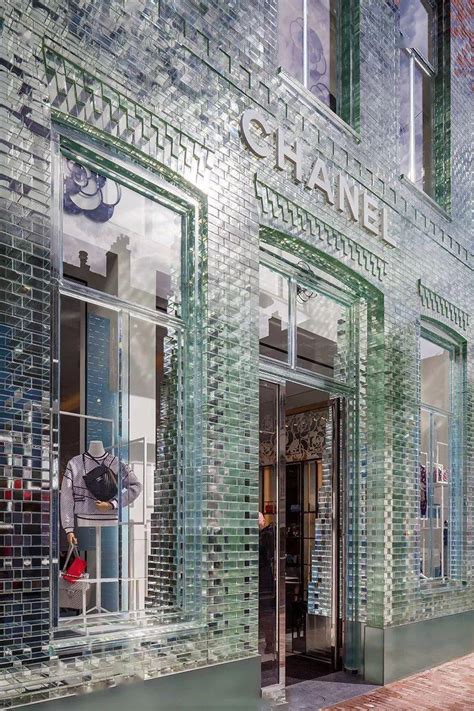 学习奢侈品陈列，当然要看看Chanel的店铺···_可可·香奈儿