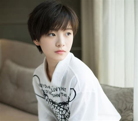 李庚希图片