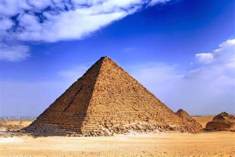 埃及金字塔灵异事件 金字塔中发生的诡异事件(谣言)_小狼观天下