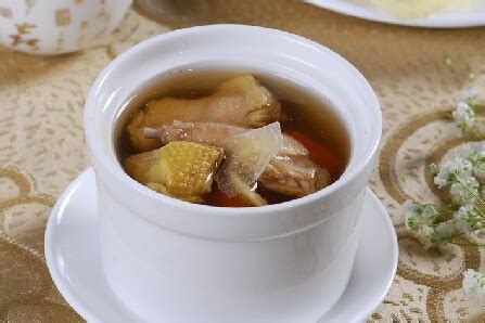 炖鸽子汤，究竟要不要焯水？正确做法，汤鲜味美营养高 - 知乎