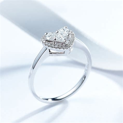 订婚戒指：心形钻石戒指 – 我爱钻石网官网