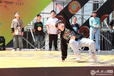 2023年江北新区“益动江北”青少年街舞挑战赛正式开赛_东方体育