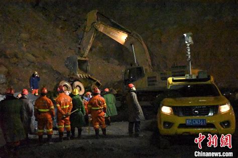 内蒙古阿左旗露天煤矿坍塌救援记：“争分夺秒，希望矿工兄弟们安全”|救援|坍塌|内蒙古_新浪新闻