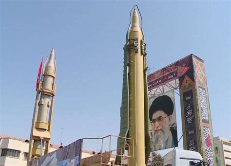 伊朗试射巨型火箭 美媒：或能载1吨重核弹头打遍英国|核弹头|导弹_新浪军事_新浪网
