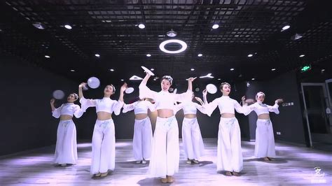 2019年最火神曲古风舞蹈《芒种》企业年会的首选舞蹈之一
