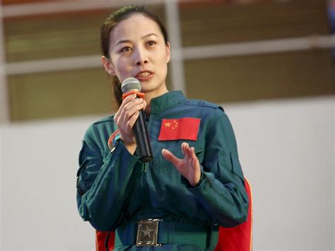 王亚平将成中国首位出舱女航天员 同时也是中国人首次在太空过年_TechWeb