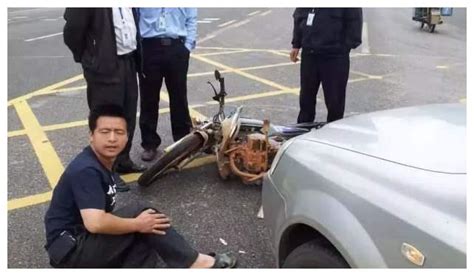 广州天河路体育东路口，宝马车撞上正过斑马线人群，已致5死13伤_杭州网