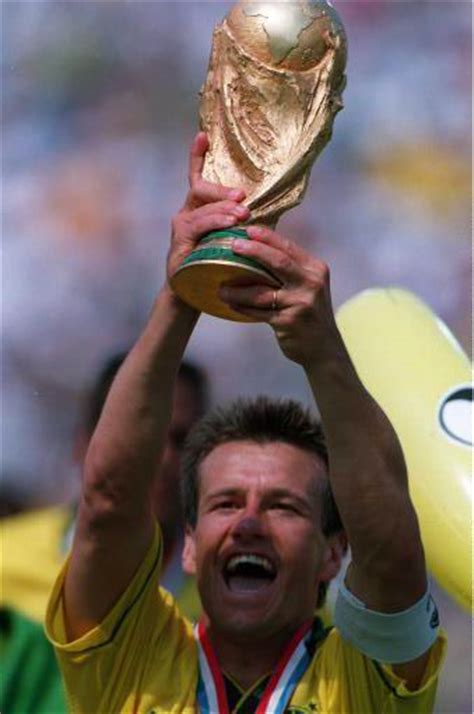 1994年世界杯冠军是哪个国家？巴西（第15届世界杯足球赛）_奇趣解密网