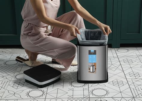 智能垃圾桶家用感应式厨房电动大容量自动厕所卫生间客厅轻奢带盖_虎窝淘