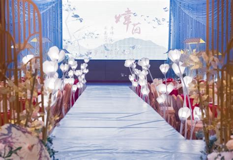新中式婚礼场景效果图 如何打造新中式喜庆婚礼_婚礼贴士