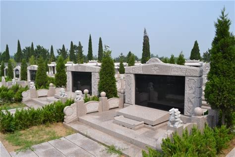 墓地附近有哪些配套设施和服务？-上海墓地网