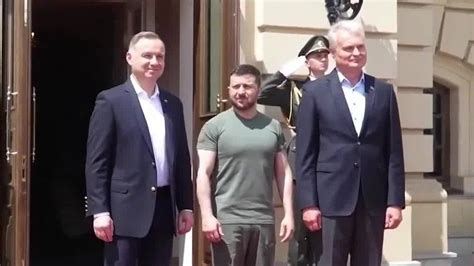 波兰、立陶宛总统突访基辅_凤凰网视频_凤凰网