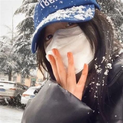 情侣头像温柔冬季女生