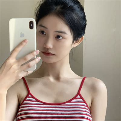小众女生温柔干净头像