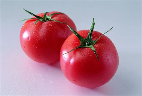 西红柿要加热吃才有营养吗？-西红柿营养营养