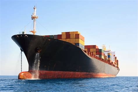 国际货运代理是服务国际贸易的其中一个环节-琪邦上海货代公司