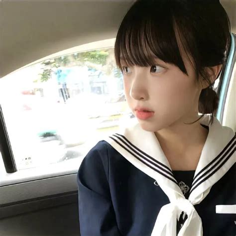 温柔幽默的女生头像