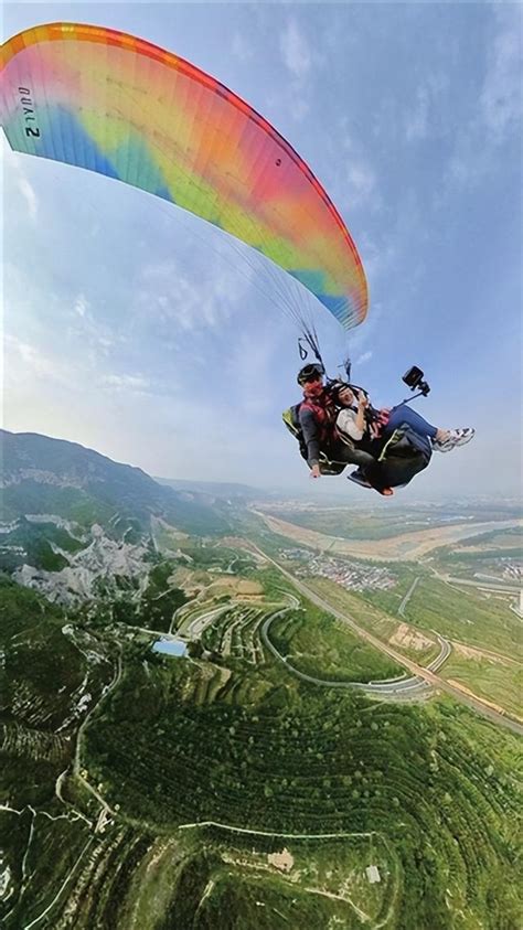 滑翔伞：人类飞行之梦_时尚_凤凰网
