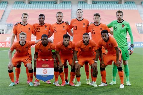 【荷兰】荷兰技不如人，范加尔和球员尽力了，就让梅西捧杯吧！_阿根廷_国家足球队_比赛