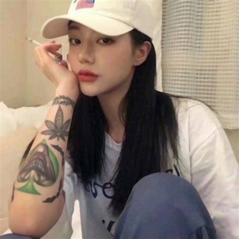 头像冷酷甜美女生霸气