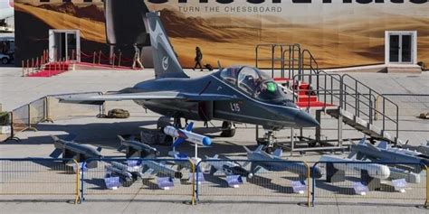 第十二届中国国际航空航天博览会开幕 歼-20、歼-10B惊艳亮相 - 中国军网