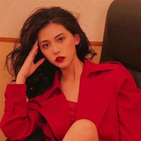 过年啦甜美女生头像图片