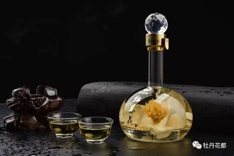 热烈祝贺牡丹花酒被评选为“洛阳十大牡丹品牌”