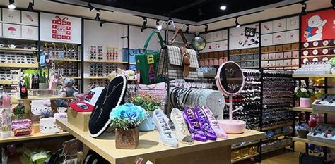 来来来全场 10元，十元百货店发展有多快？ - 知乎