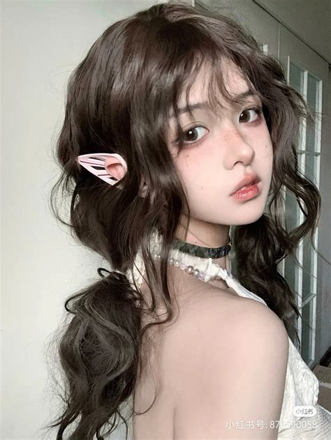 绘画艺术照甜美女生头像
