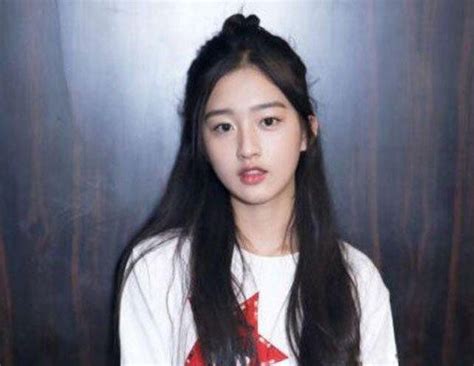 甜美女生时代峰峻头像