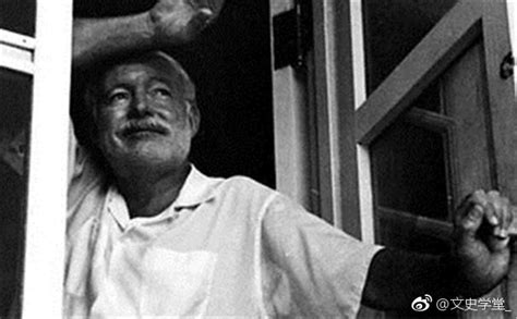 【历史今日】1961年7月2日美国著名作家、文坛硬汉海明威吞枪自杀