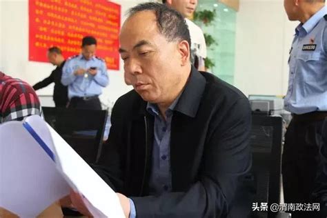 省委督导组深入渭南督导检查扫黑除恶专项斗争工作（图）-政法要闻-渭南政法网