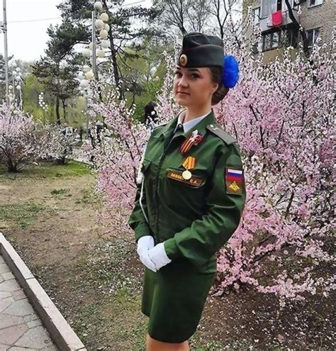 俄罗斯女兵选美大赛,女警飞行员齐亮相,看看前三名颜值如何|克拉斯诺达尔|女兵|女警_新浪新闻