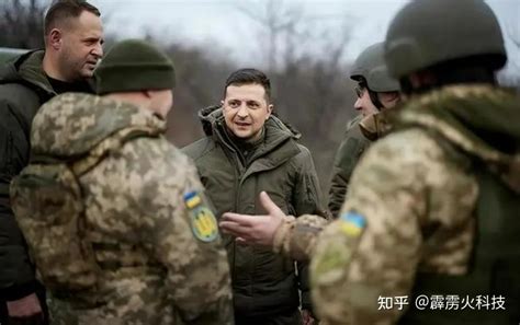 乌军连长：我的连遭到最猛烈的炮火打击，全连仅剩8人向俄军投降|俄军|哈尔科夫|连长_新浪新闻