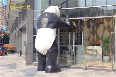 成都梦魔方熊猫雕塑-玻璃钢雕塑-四川雕塑厂,铜雕塑,不锈钢雕塑 ...