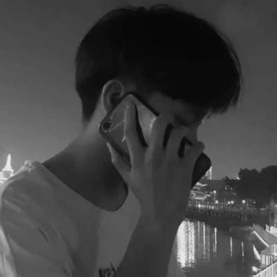 非主流短袖帅哥头像