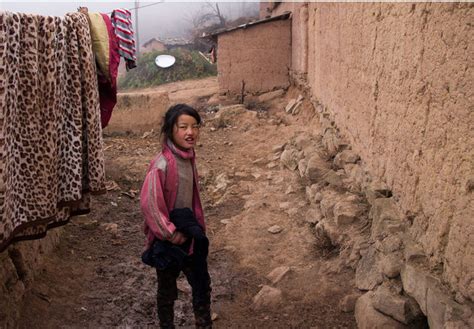 镜头下：大凉山贫困山区的孩子们